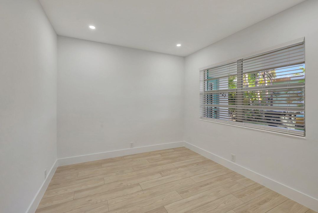 На продажу: $1,350,000 (0 спален, 0 ванн, 1831 Квадратных фут)