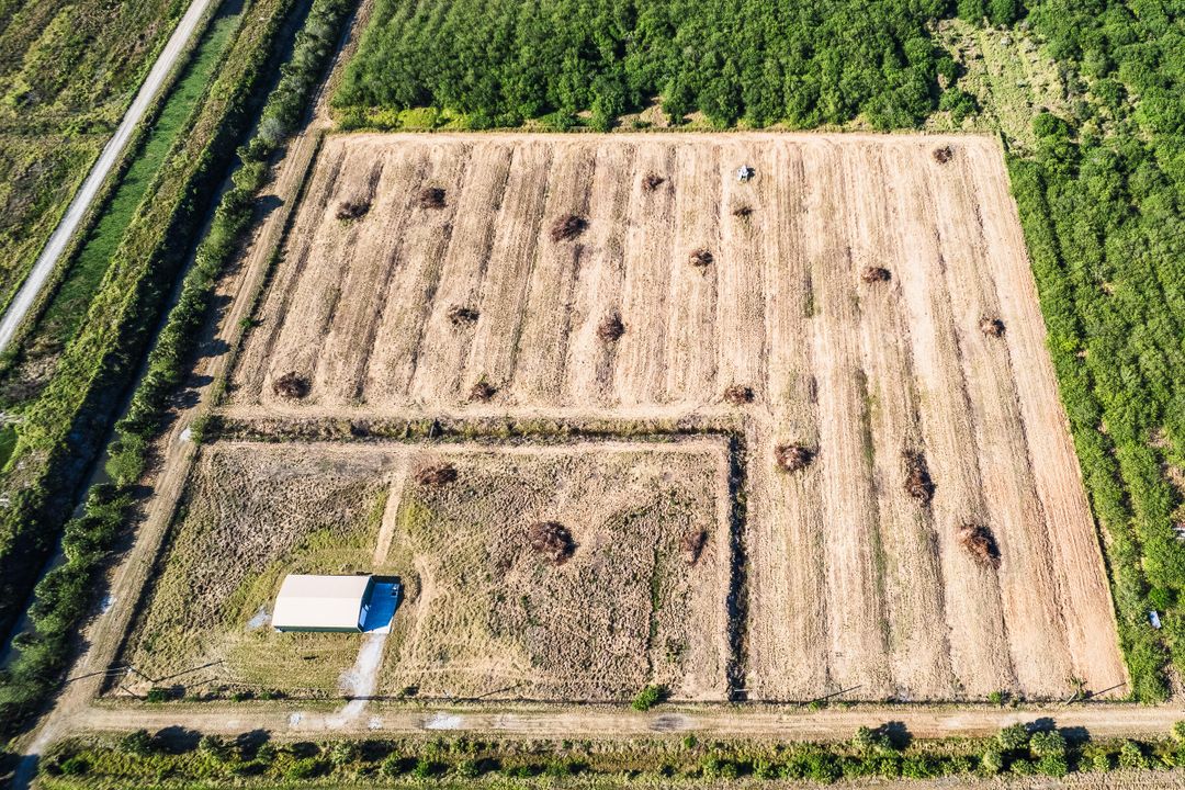 Active With Contract: $400,000 (0 beds, 0 baths, 2500 Square Feet)