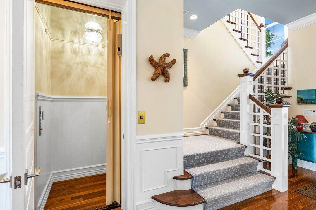 En Venta: $5,875,000 (5 camas, 6 baños, 6079 Pies cuadrados)