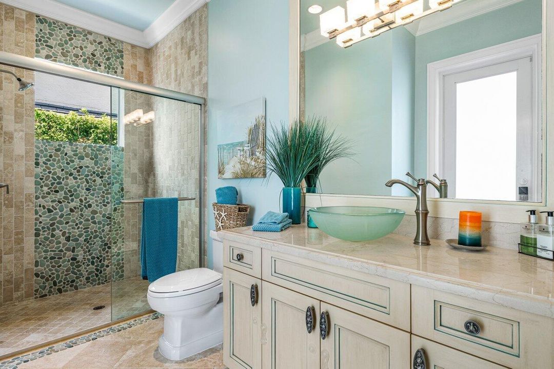 En Venta: $5,875,000 (5 camas, 6 baños, 6079 Pies cuadrados)