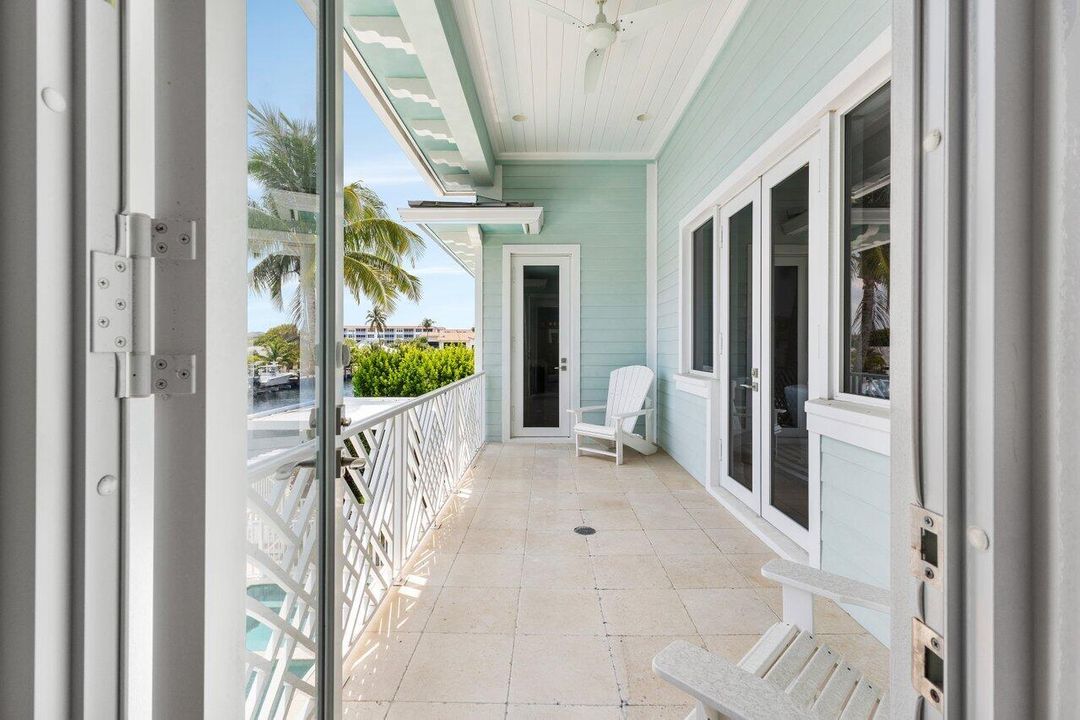 En Venta: $5,875,000 (5 camas, 6 baños, 6079 Pies cuadrados)