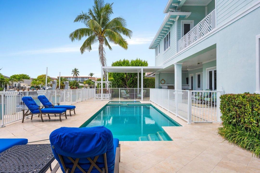 En Venta: $5,875,000 (5 camas, 6 baños, 6079 Pies cuadrados)