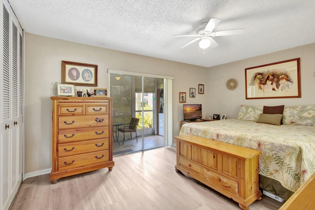 For Sale: $169,900 (1 beds, 1 baths, 685 Square Feet)