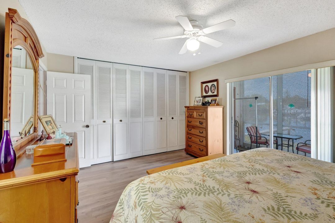 For Sale: $169,900 (1 beds, 1 baths, 685 Square Feet)