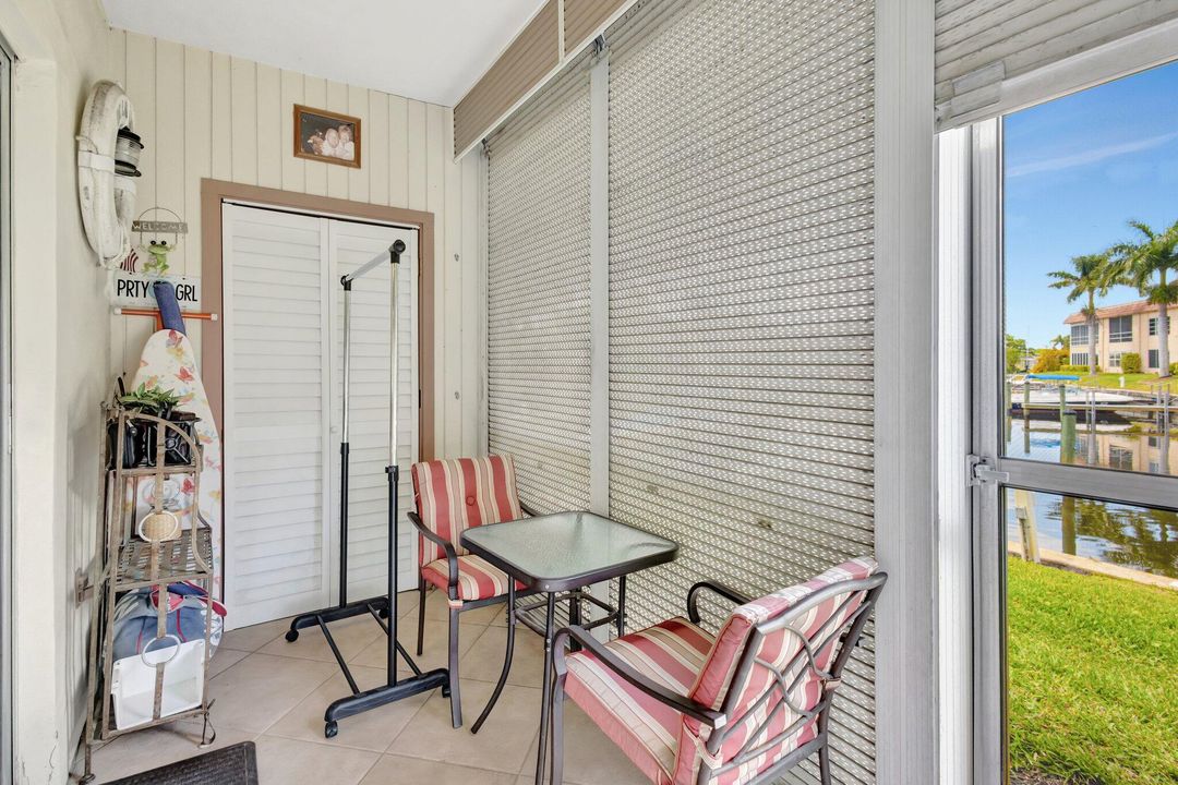 For Sale: $169,900 (1 beds, 1 baths, 685 Square Feet)