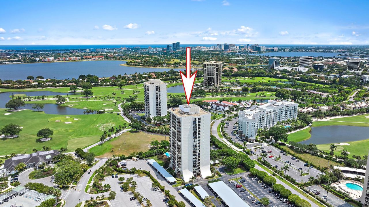 Active With Contract: $359,900 (3 beds, 2 baths, 1499 Square Feet)