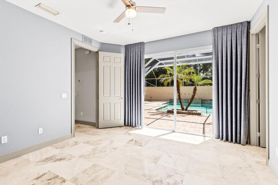 Active With Contract: $865,000 (5 beds, 5 baths, 4098 Square Feet)