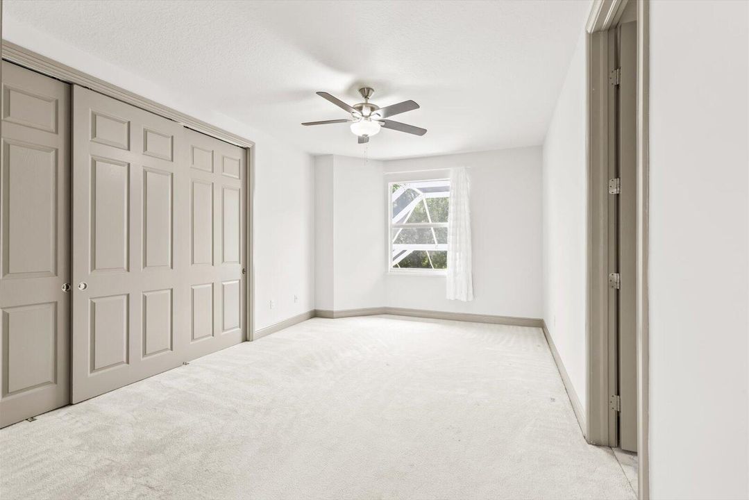 Active With Contract: $865,000 (5 beds, 5 baths, 4098 Square Feet)