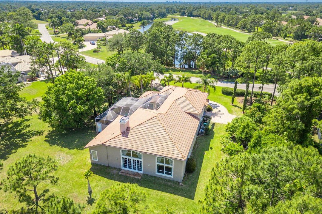 Active With Contract: $865,000 (5 beds, 5 baths, 4098 Square Feet)