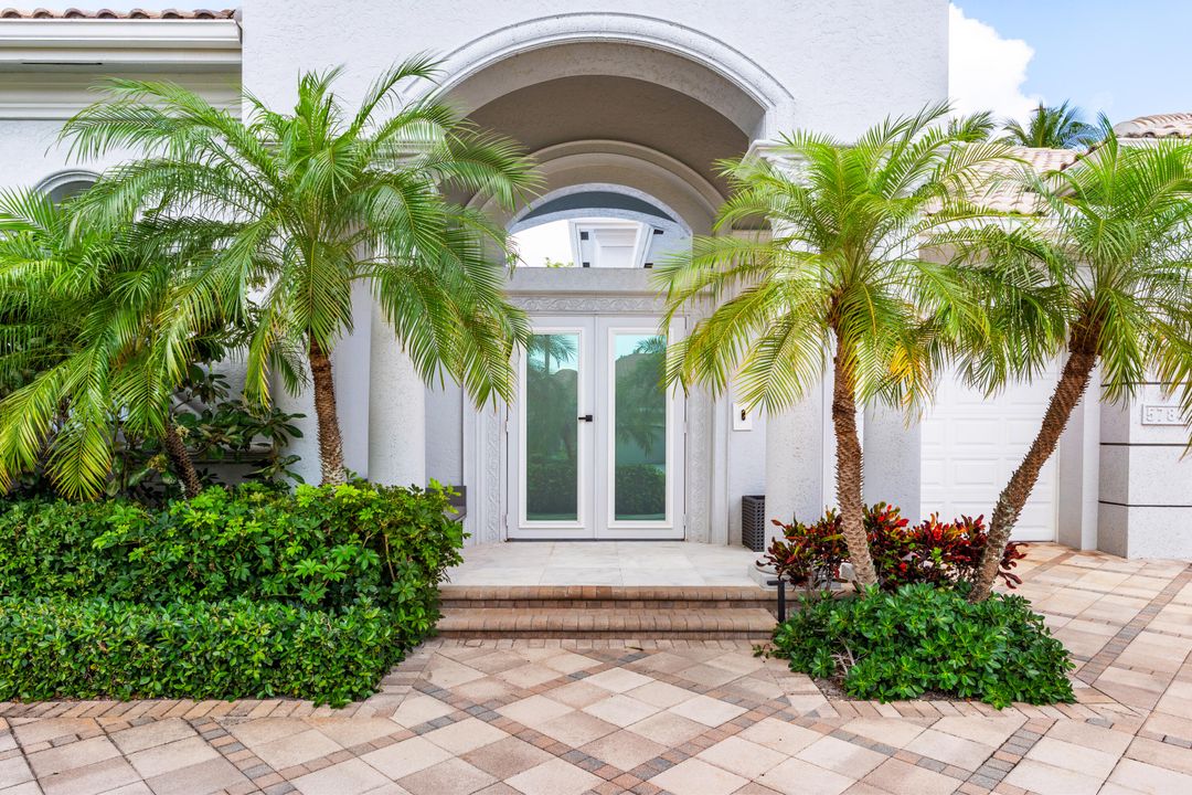 Active With Contract: $3,995,000 (4 beds, 4 baths, 4617 Square Feet)