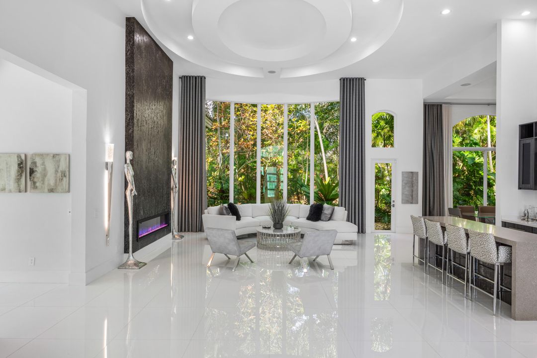 Active With Contract: $3,995,000 (4 beds, 4 baths, 4617 Square Feet)