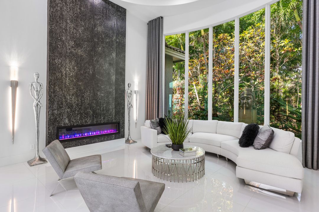 Active With Contract: $3,995,000 (4 beds, 4 baths, 4617 Square Feet)
