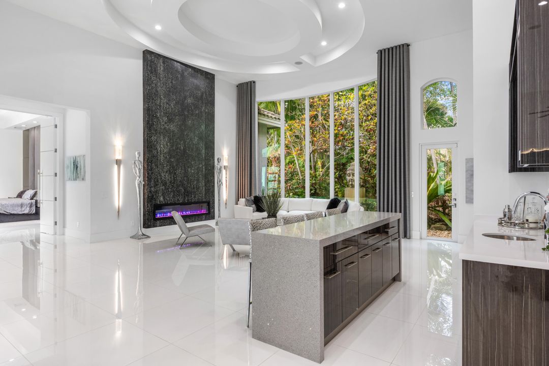 Active With Contract: $3,995,000 (4 beds, 4 baths, 4617 Square Feet)
