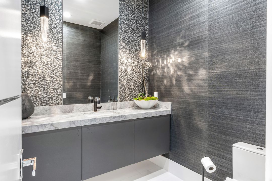 Active With Contract: $3,995,000 (4 beds, 4 baths, 4617 Square Feet)