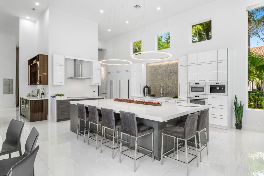 Active With Contract: $3,995,000 (4 beds, 4 baths, 4617 Square Feet)