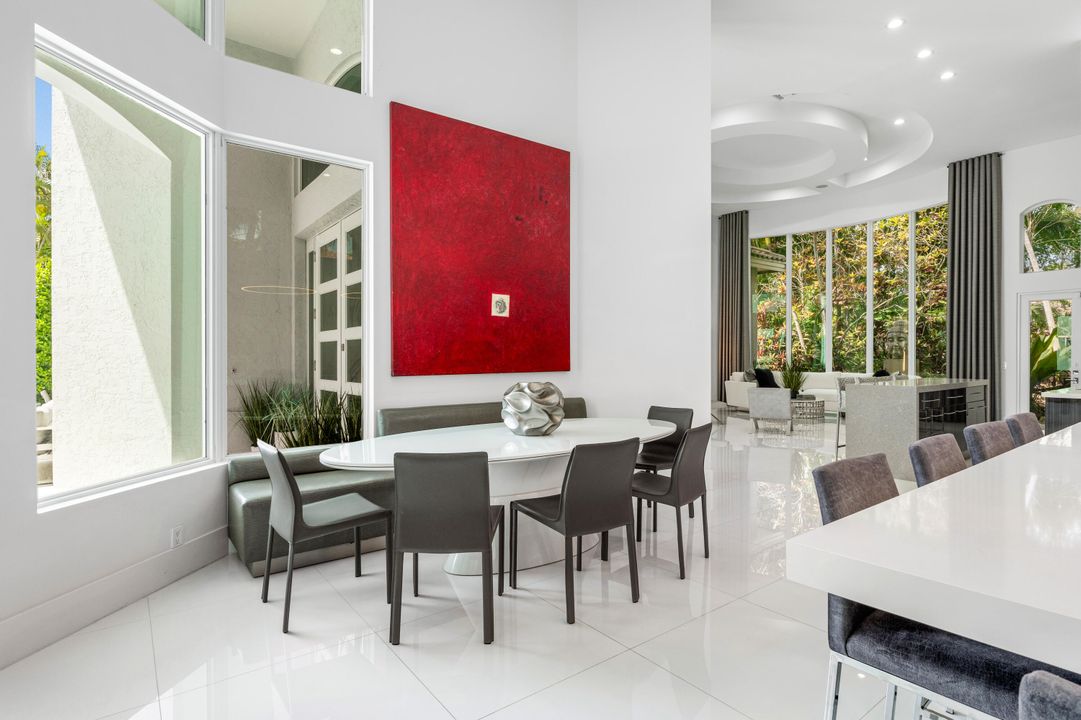 Active With Contract: $3,995,000 (4 beds, 4 baths, 4617 Square Feet)