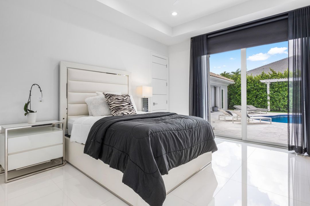 Active With Contract: $3,995,000 (4 beds, 4 baths, 4617 Square Feet)