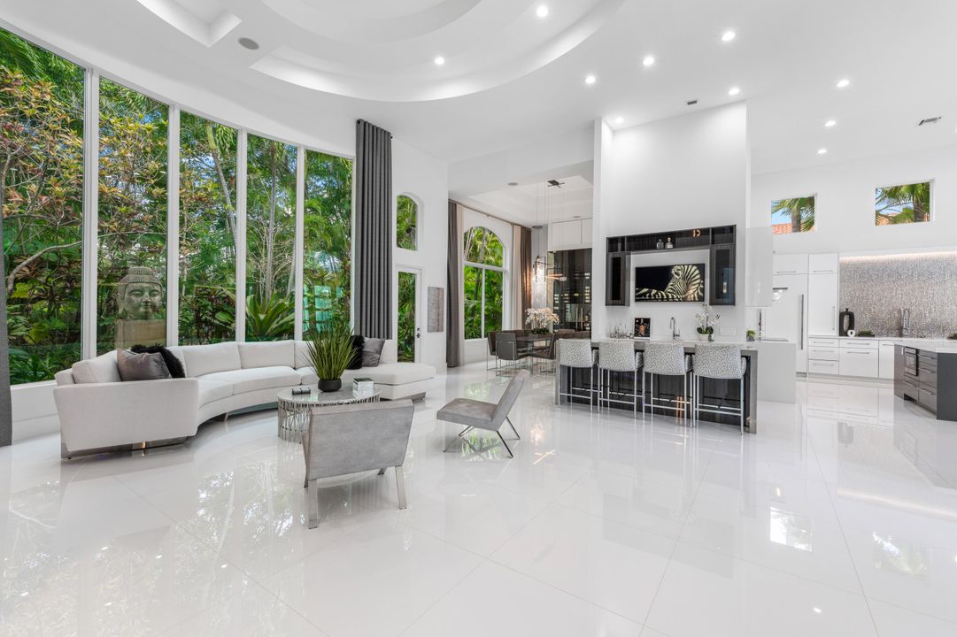 Active With Contract: $3,995,000 (4 beds, 4 baths, 4617 Square Feet)