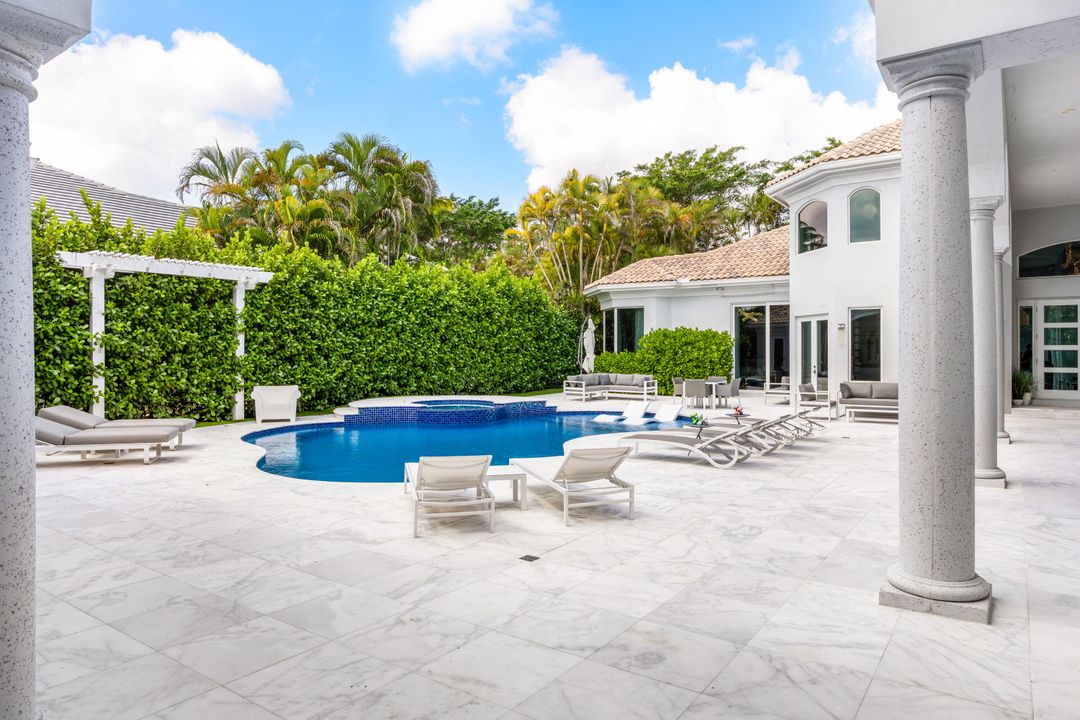 Active With Contract: $3,995,000 (4 beds, 4 baths, 4617 Square Feet)
