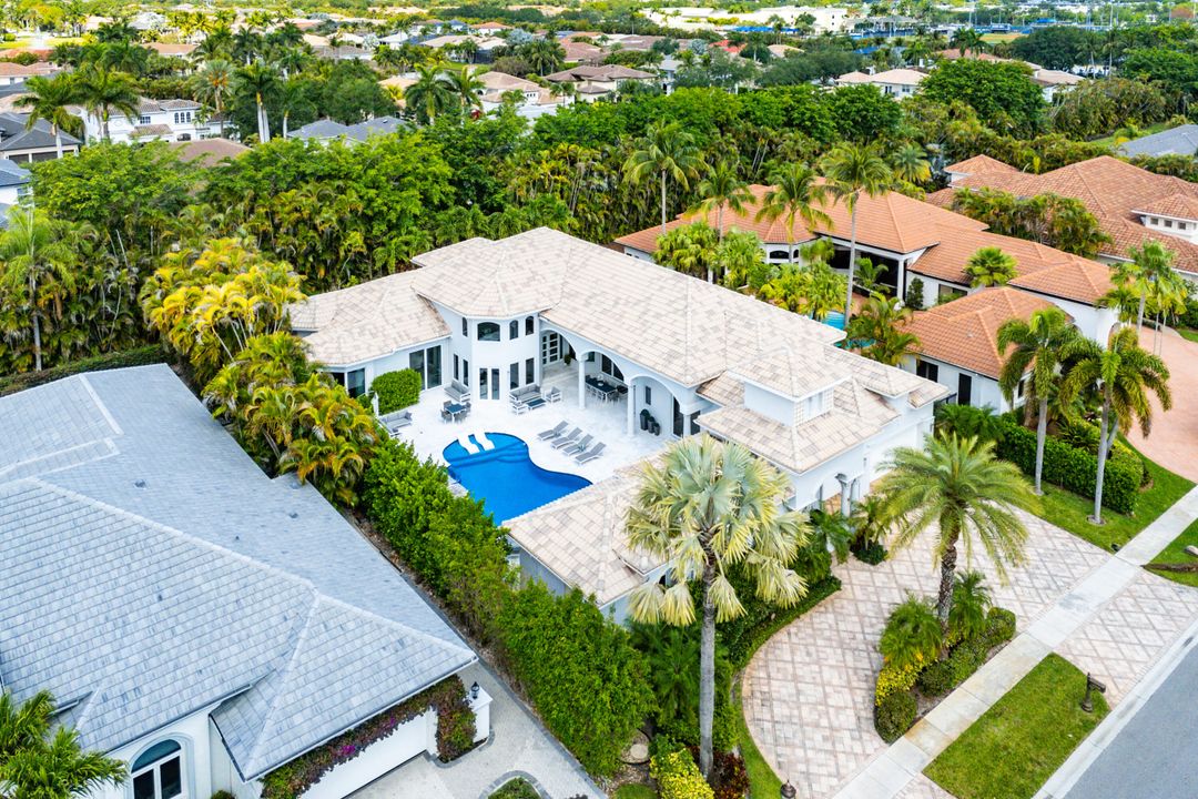 Active With Contract: $3,995,000 (4 beds, 4 baths, 4617 Square Feet)