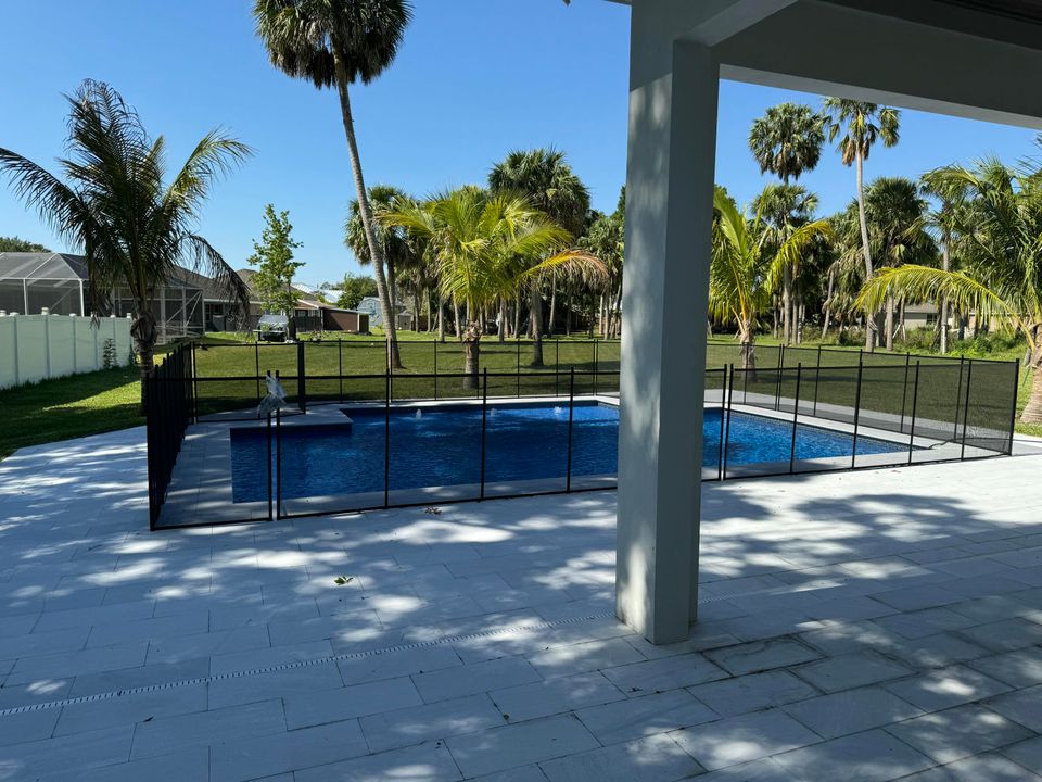 For Sale: $1,179,000 (5 beds, 3 baths, 3404 Square Feet)