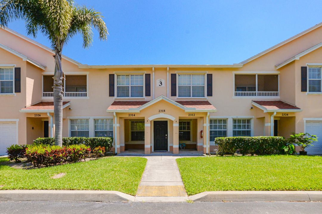 Recently Sold: $230,000 (2 beds, 2 baths, 1170 Square Feet)