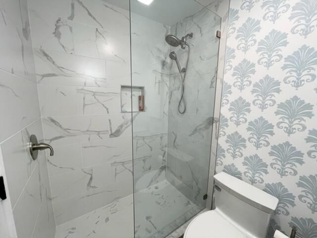 Active With Contract: $6,500 (2 beds, 2 baths, 1346 Square Feet)