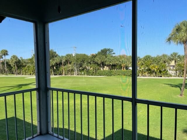 Active With Contract: $6,500 (2 beds, 2 baths, 1346 Square Feet)