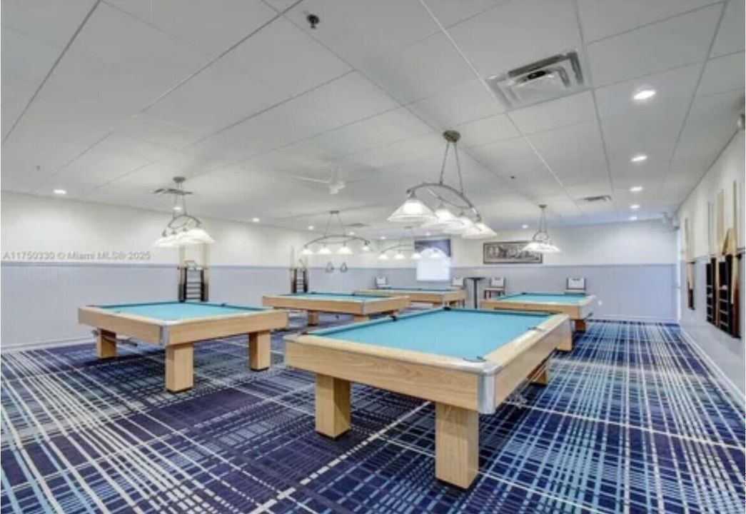 For Sale: $219,900 (2 beds, 2 baths, 1131 Square Feet)