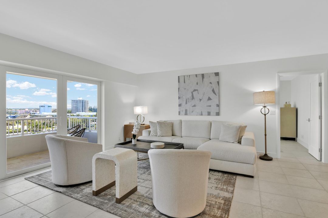 For Sale: $870,000 (1 beds, 1 baths, 1120 Square Feet)