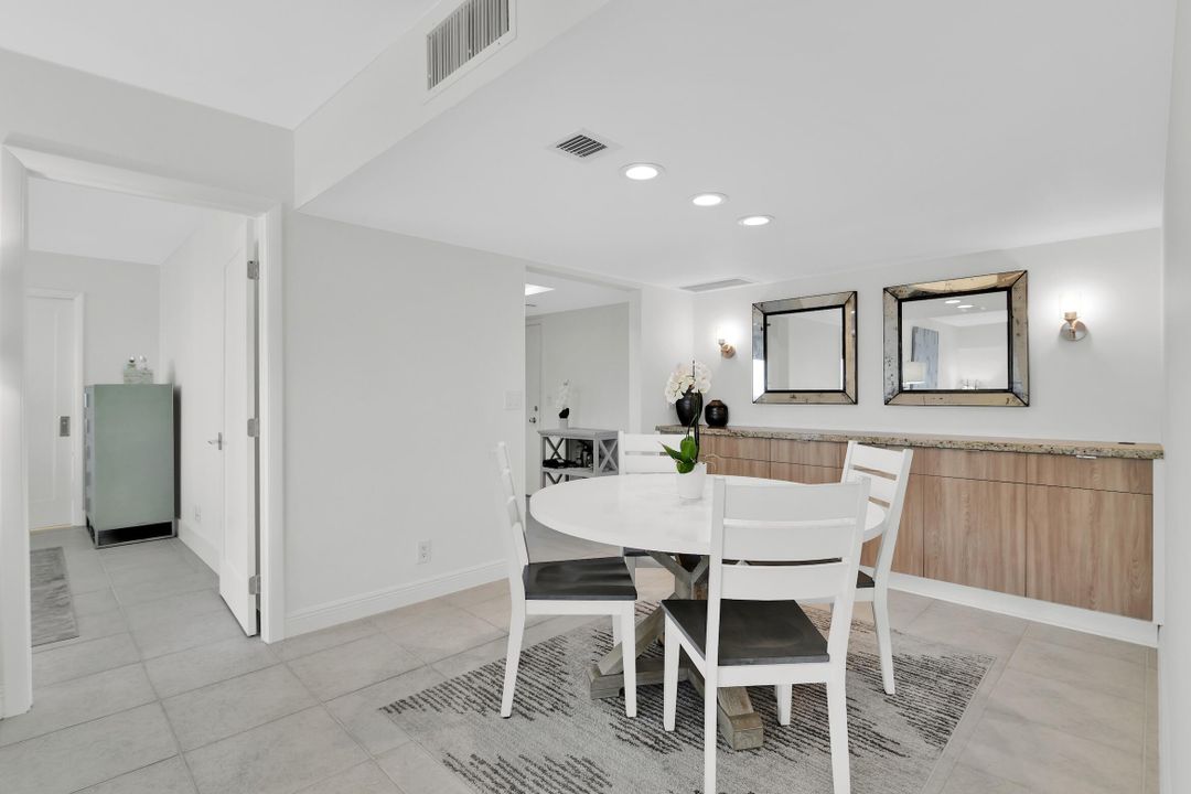 For Sale: $870,000 (1 beds, 1 baths, 1120 Square Feet)