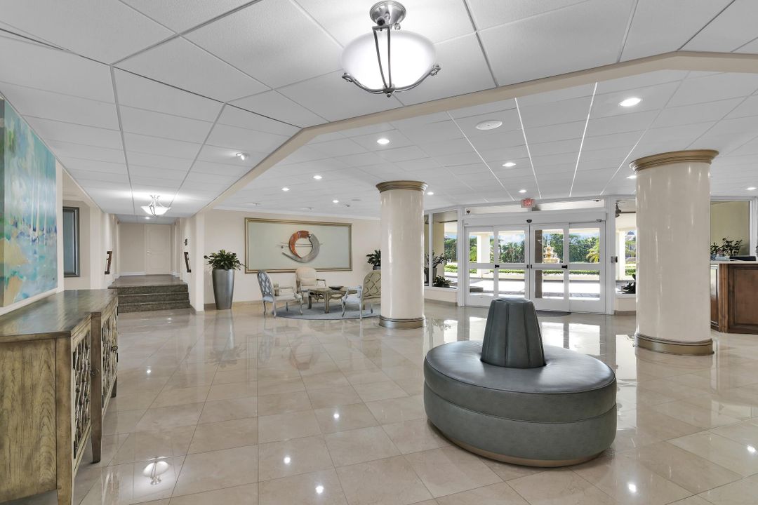 For Sale: $870,000 (1 beds, 1 baths, 1120 Square Feet)