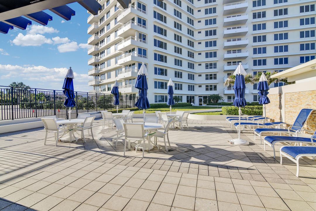 For Sale: $870,000 (1 beds, 1 baths, 1120 Square Feet)