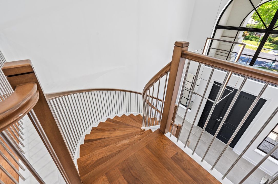 For Sale: $2,350,000 (4 beds, 3 baths, 3904 Square Feet)