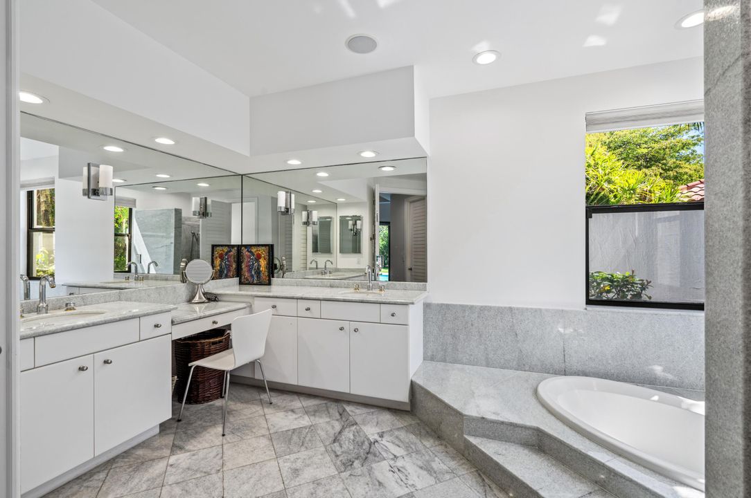 For Sale: $2,350,000 (4 beds, 3 baths, 3904 Square Feet)