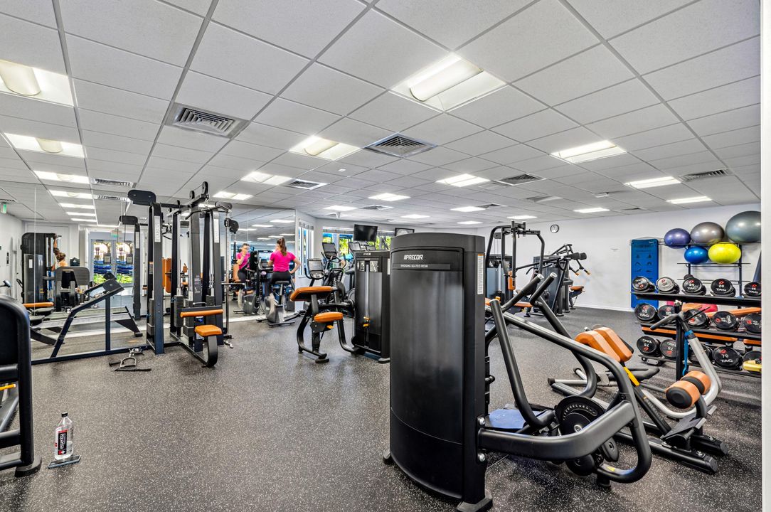 For Sale: $2,350,000 (4 beds, 3 baths, 3904 Square Feet)