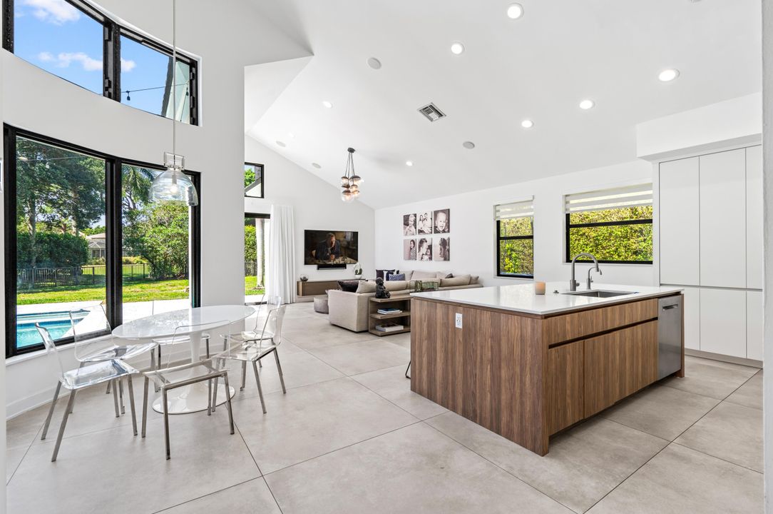 For Sale: $2,350,000 (4 beds, 3 baths, 3904 Square Feet)