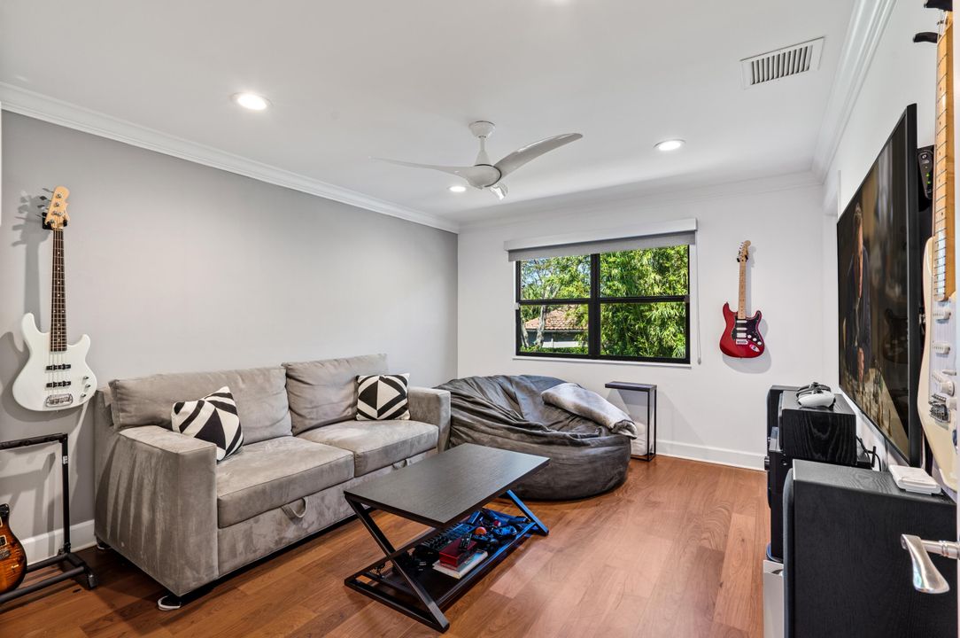 For Sale: $2,350,000 (4 beds, 3 baths, 3904 Square Feet)