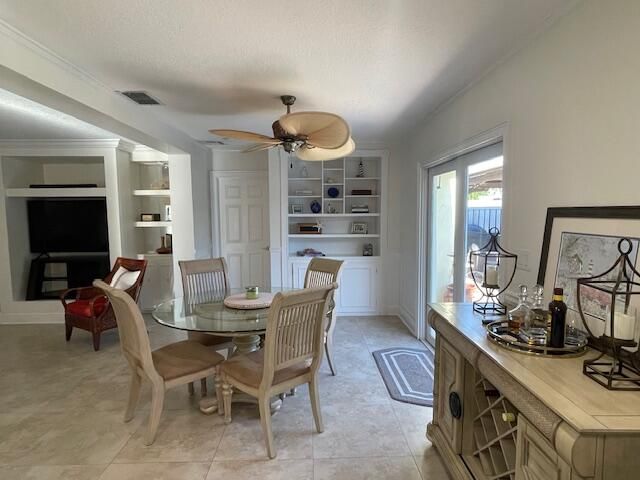 For Sale: $815,000 (3 beds, 2 baths, 1734 Square Feet)