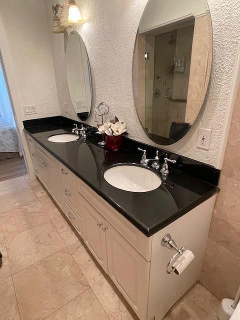 For Sale: $815,000 (3 beds, 2 baths, 1734 Square Feet)