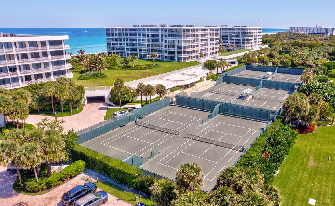 For Sale: $3,450,000 (3 beds, 3 baths, 3280 Square Feet)