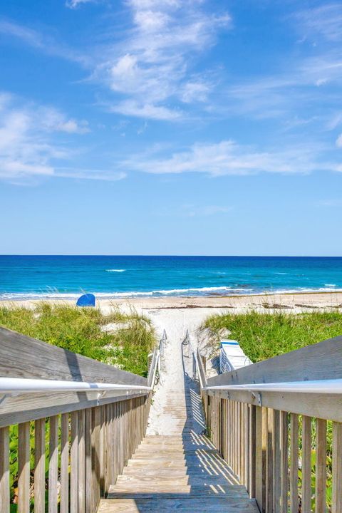 For Sale: $3,450,000 (3 beds, 3 baths, 3280 Square Feet)