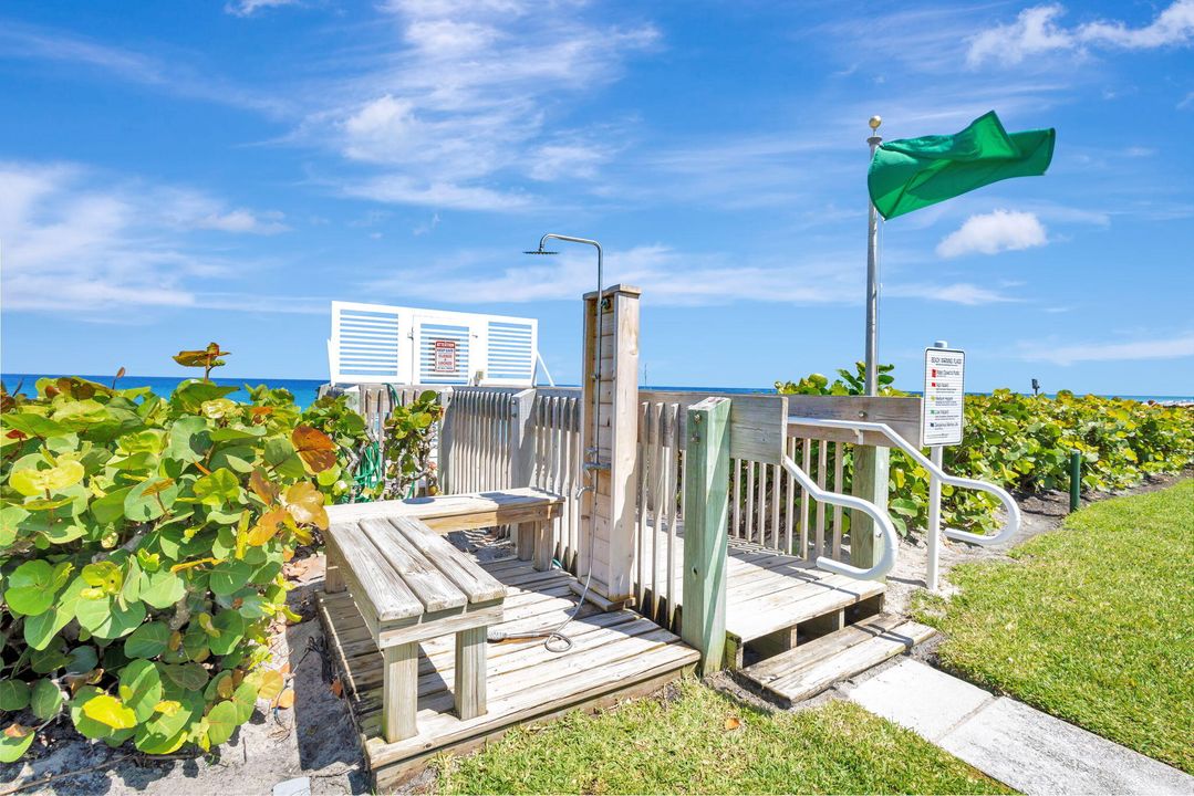 For Sale: $3,450,000 (3 beds, 3 baths, 3280 Square Feet)