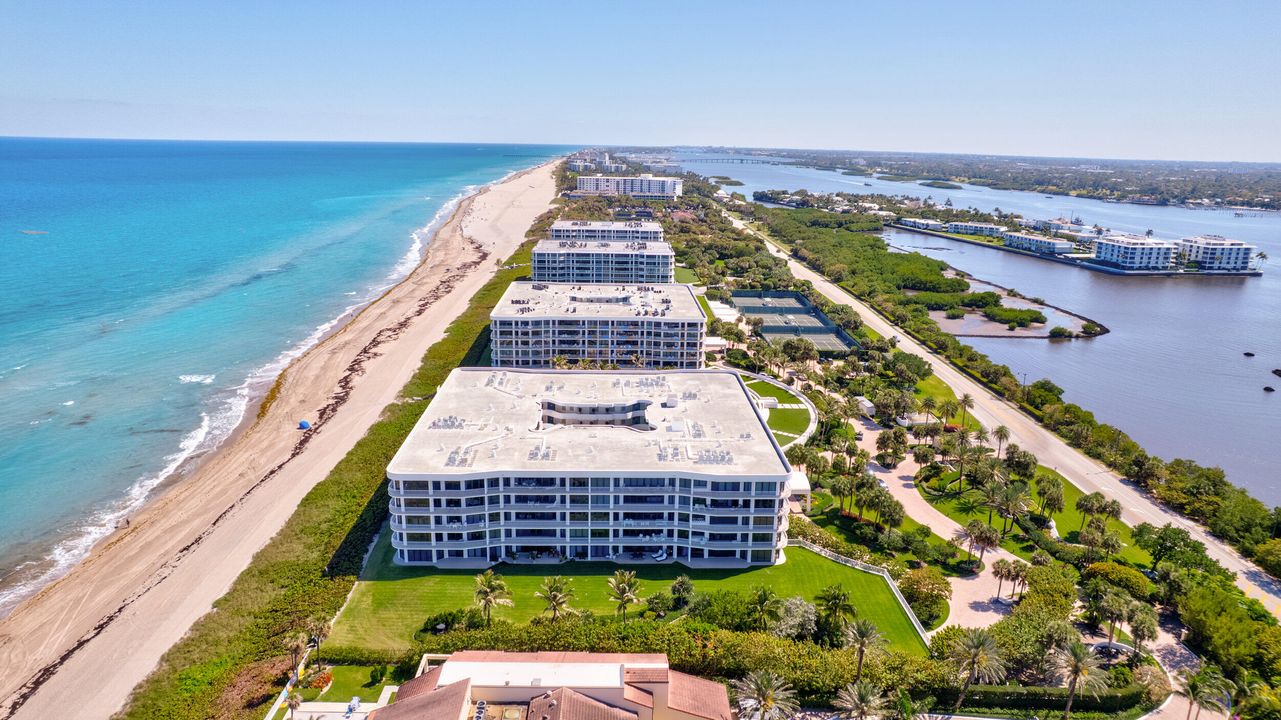 For Sale: $3,450,000 (3 beds, 3 baths, 3280 Square Feet)