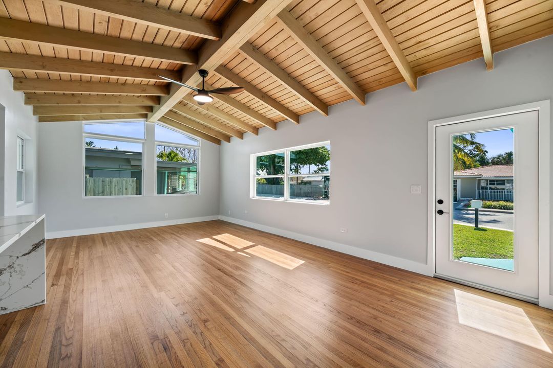 Recently Sold: $599,900 (2 beds, 2 baths, 1494 Square Feet)