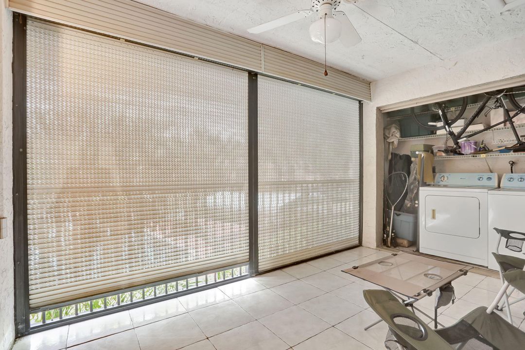 На продажу: $229,900 (2 спален, 2 ванн, 955 Квадратных фут)