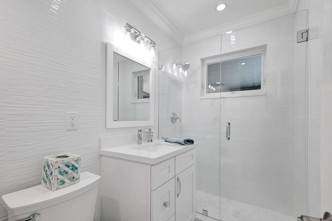 Под контрактом: $1,550,000 (4 спален, 4 ванн, 1896 Квадратных фут)