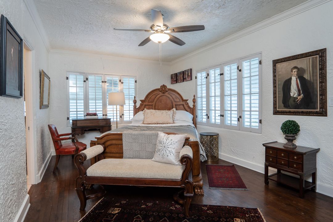 待售: $1,299,000 (4 贝兹, 2 浴室, 2330 平方英尺)