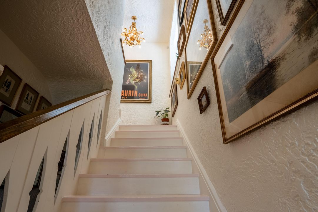 待售: $1,299,000 (4 贝兹, 2 浴室, 2330 平方英尺)