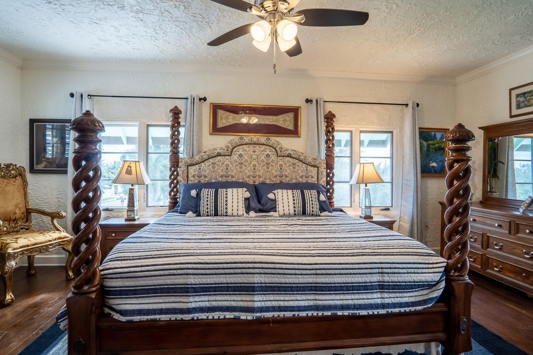 待售: $1,299,000 (4 贝兹, 2 浴室, 2330 平方英尺)